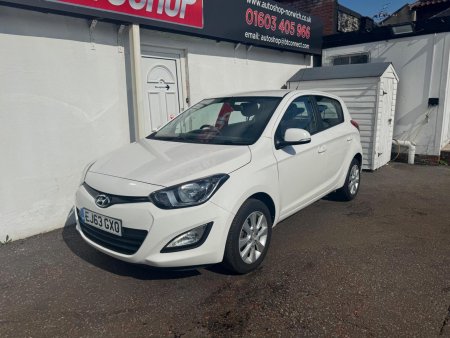 HYUNDAI I20
